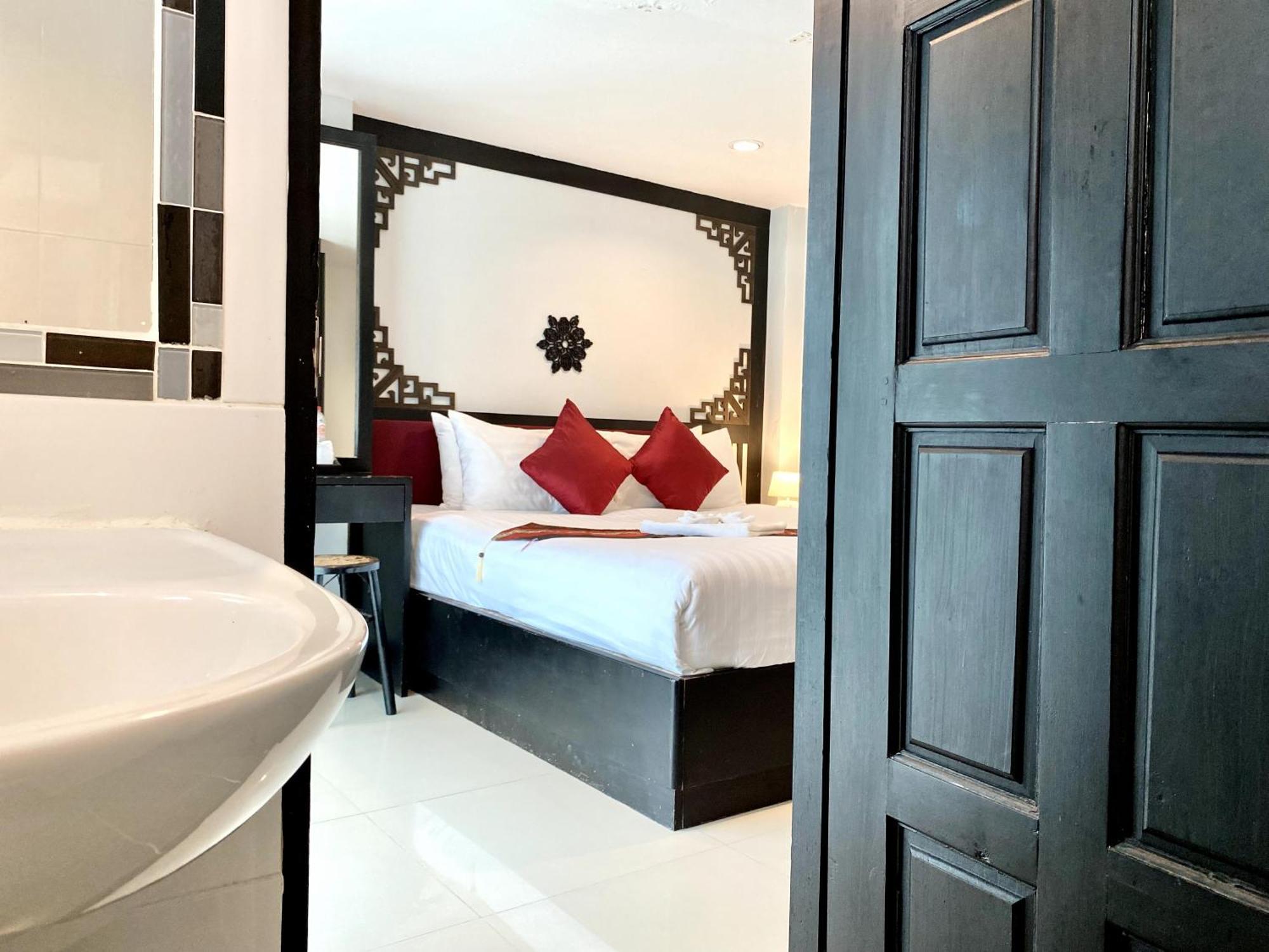 Sunray Beach Hotel Patong Εξωτερικό φωτογραφία